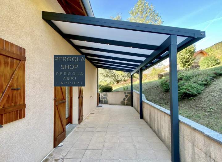 pergola toiture fixe prêt à poser avec débord Savoie