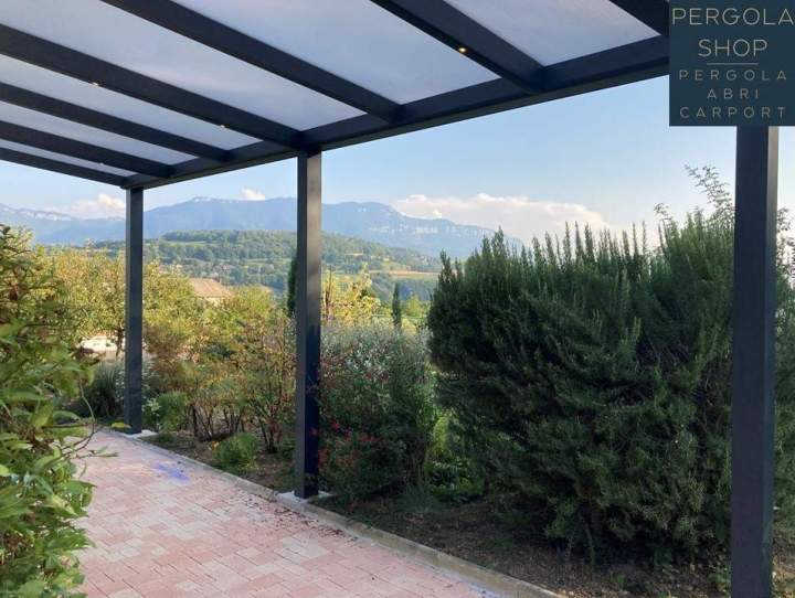 pergola toiture fixe prêt à poser La Biolle
